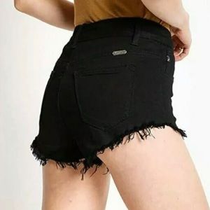 KanCan Black Distressed Denim Shorts Frayed Raw Hem High Rise Womens Size 7/27